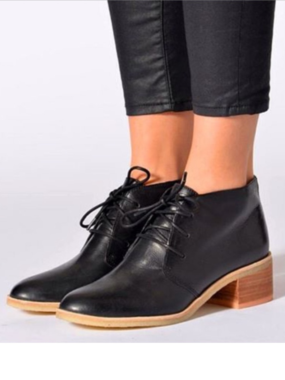 Clark’s Originals Phenia Carnaby Women’s Heeled Ankle Desert Boots, EUC!